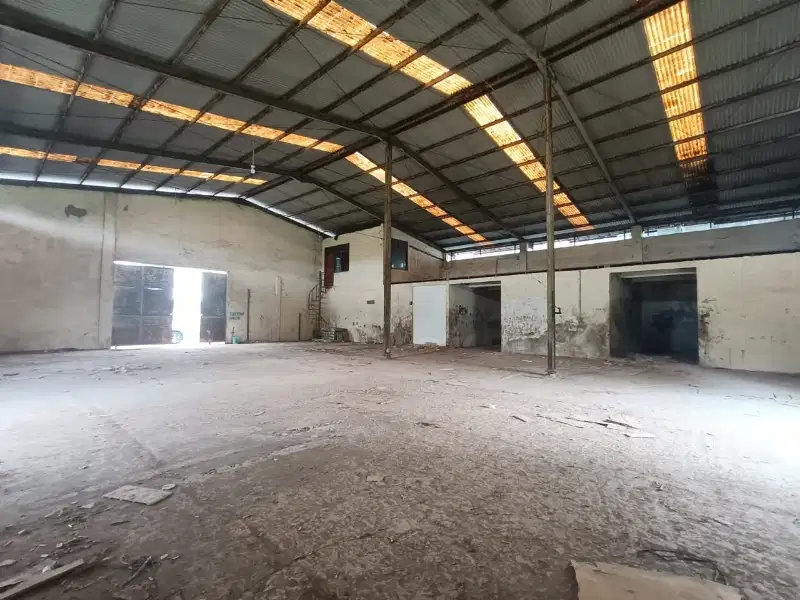 Jual Cepat Gudang di Kav DPR Bojongsari strategis, 4,5Km ke tol