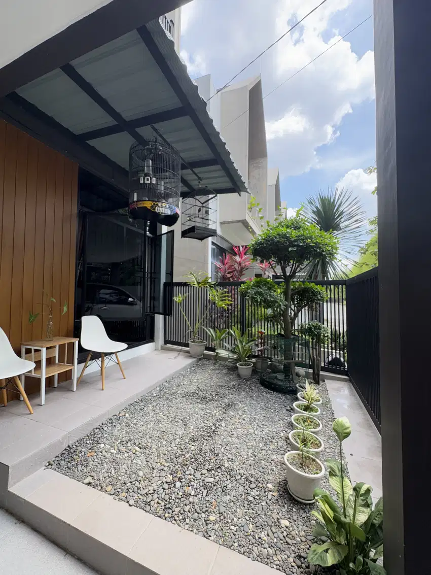 DIJUAL RUMAH TERRAWAT DAERAH MEDAN JOHOR KOMPLEK RESIDENTA