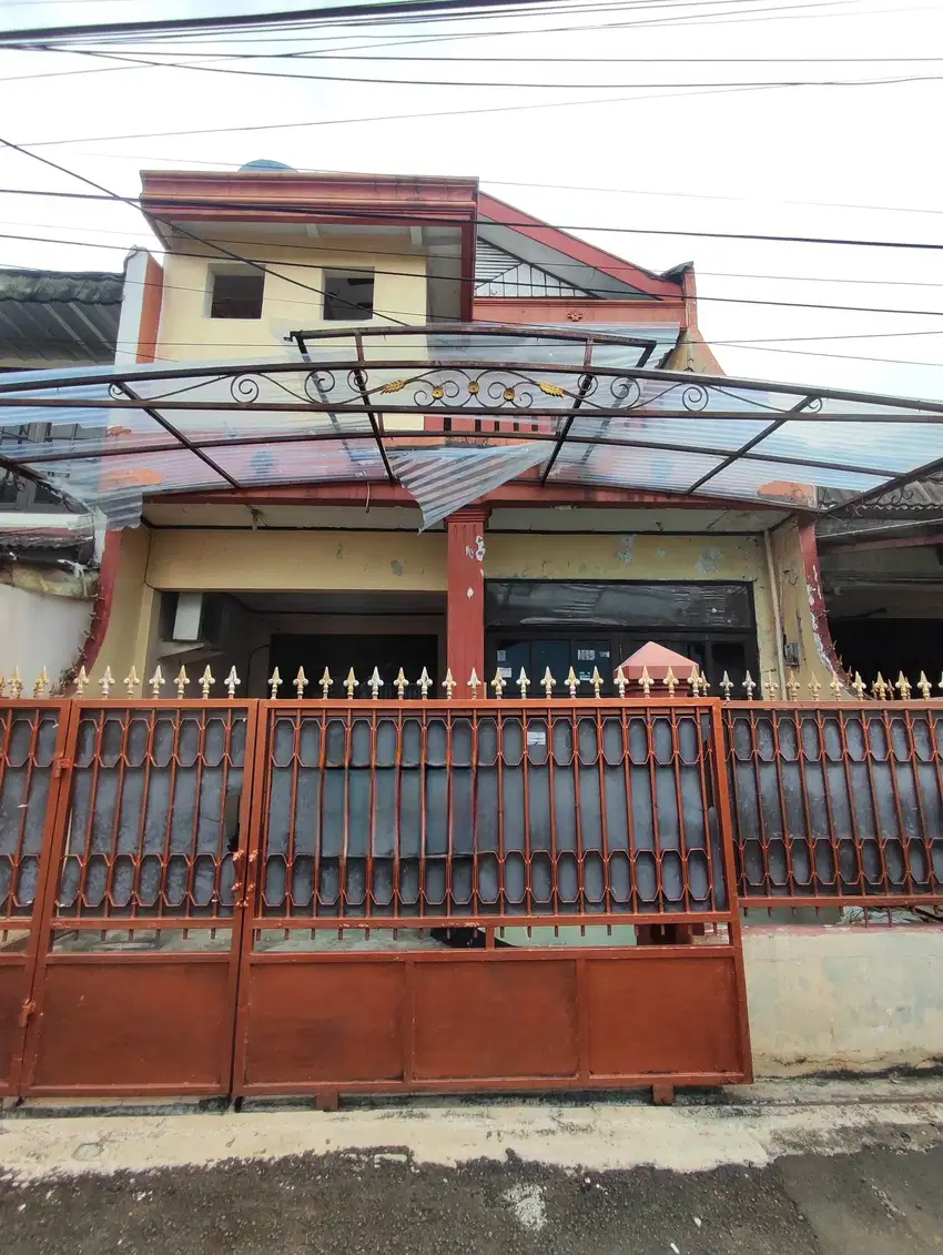 RUMAH di PONDOK KELAPA, JAKARTA TIMUR