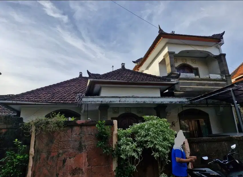 dijual rumah lantai 2 denpassr timur