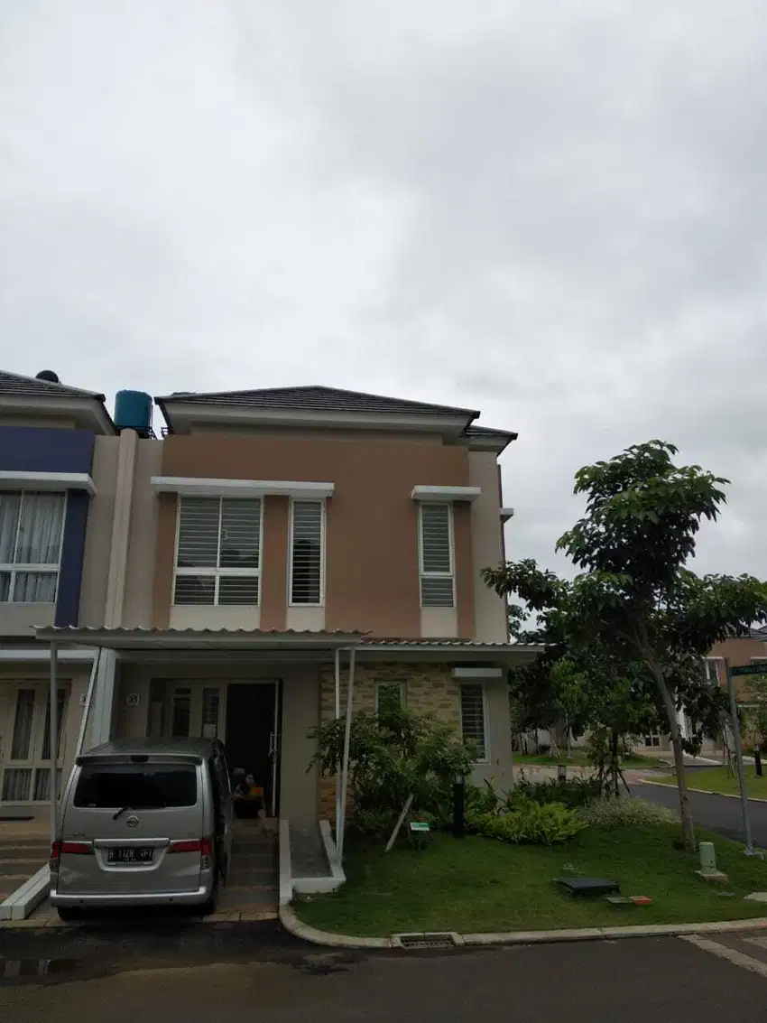DIJUAL RUMAH 2 LANTAI CLUSTER THOMSON LUAS 108 m2 GADING SERPONG