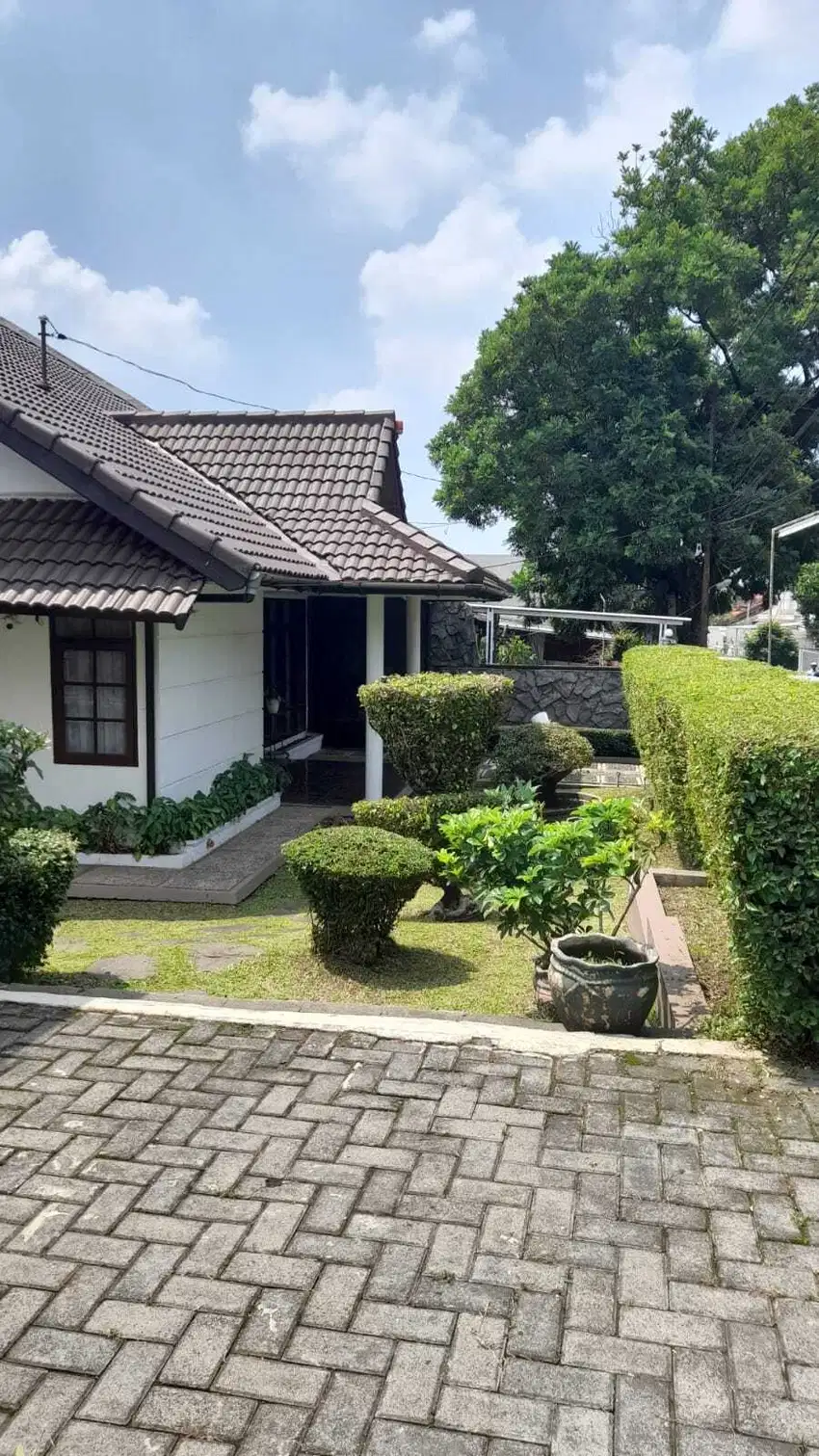Rumah Minimalis Asri Strategis Hook di Sayap Cikutra Bandung Kota