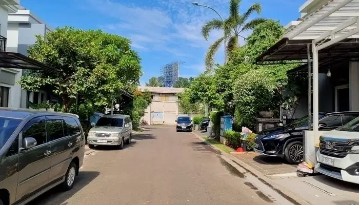 DIJUAL CEPAT RUMAH PREMIER MANSION PENJARINGAN HARGA MIRING