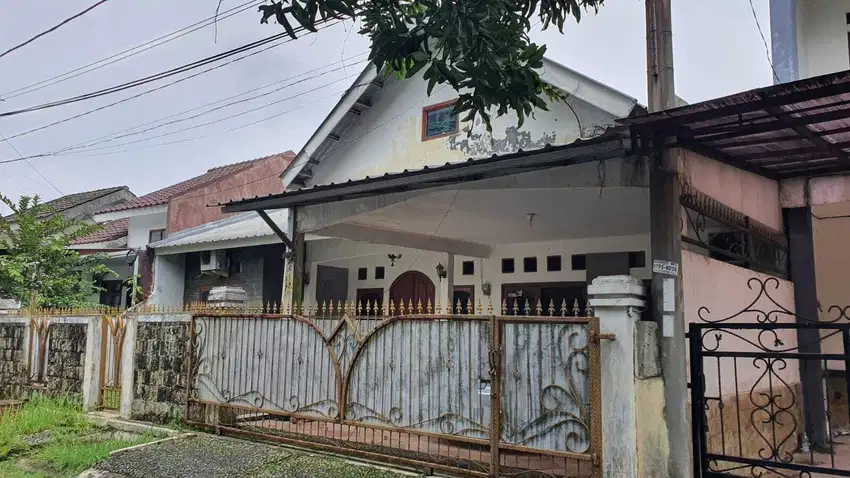 Rumah 4 Kamar Cluster Grand Depok City Row Jalan Lebar