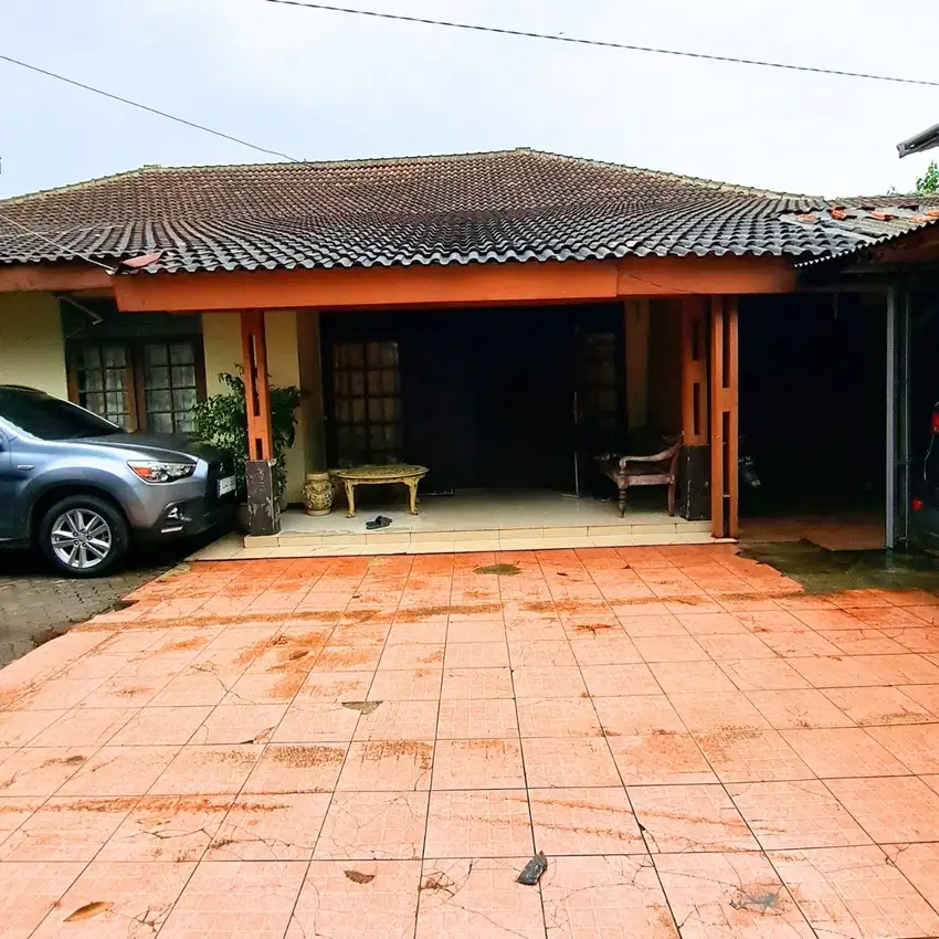 Rumah Hitung Tanah Turun Harga Siap Renovasi Luas SHM Di Lebak Bulus