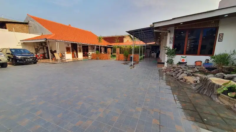 Dijual rumah bergaya Villa di Tipar Cakung - Jkt Utara