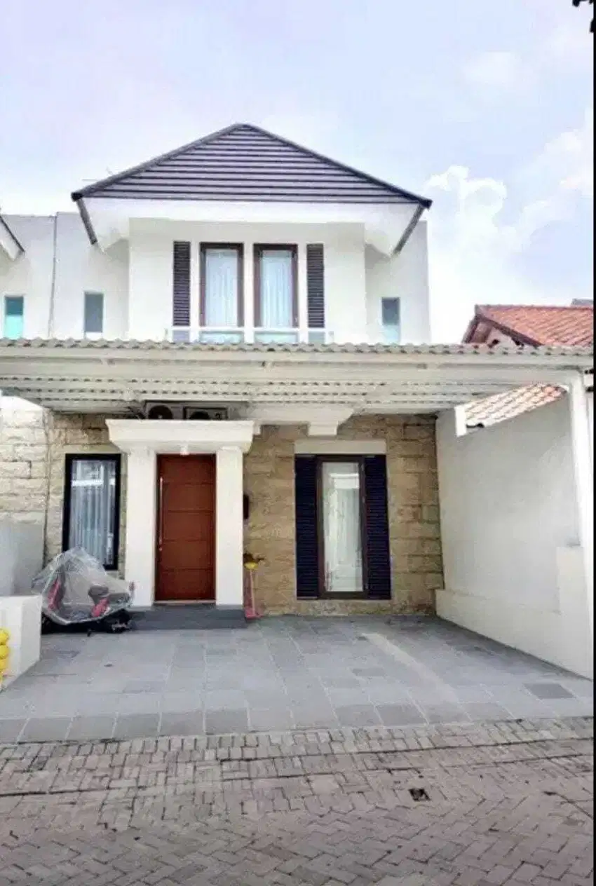 Semi Furnished Rumah Citraland Taman Puspa Raya