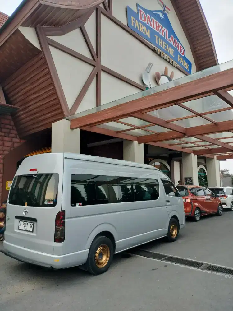 Di jual Hiace commuter