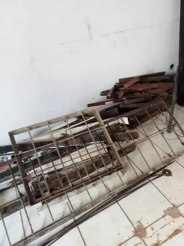 Jual dan beli barang bekas