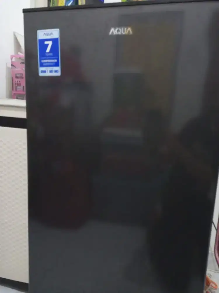DIJUAL KULKAS MERK AQUA NORMAL 100%