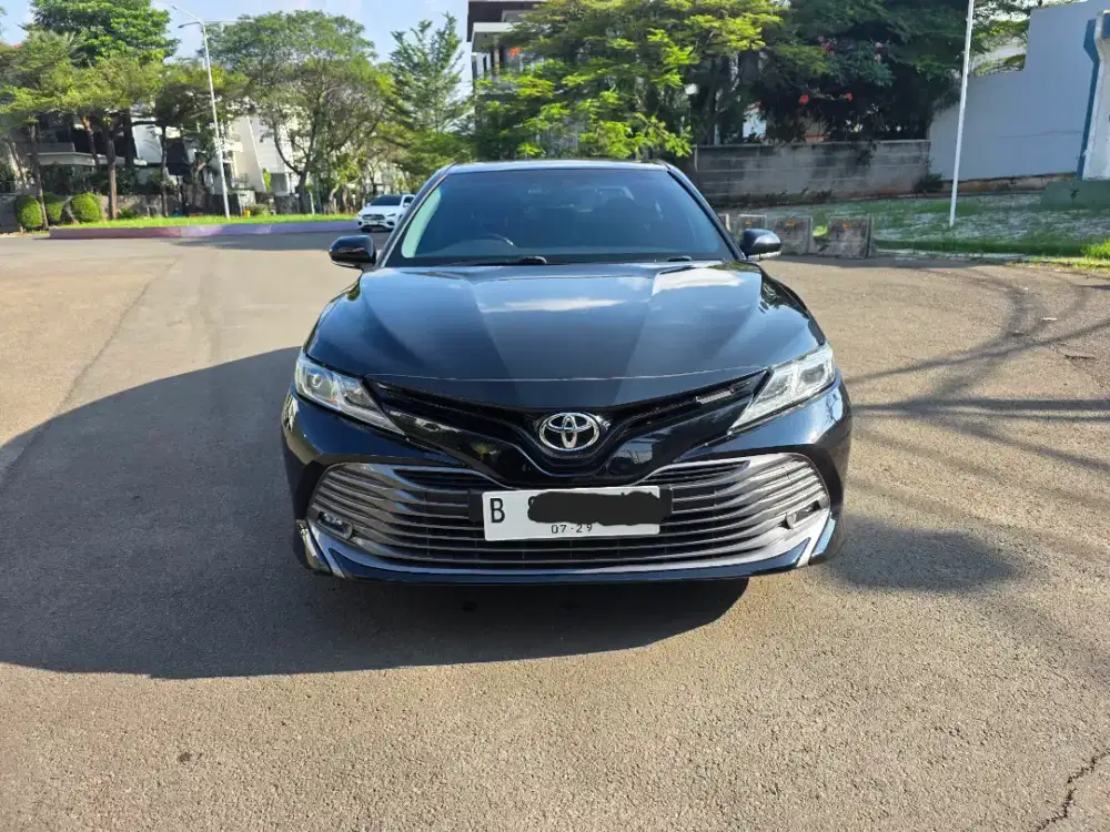 Camry V 2020 black on black- nama pribadi,pemakaian sendiri
