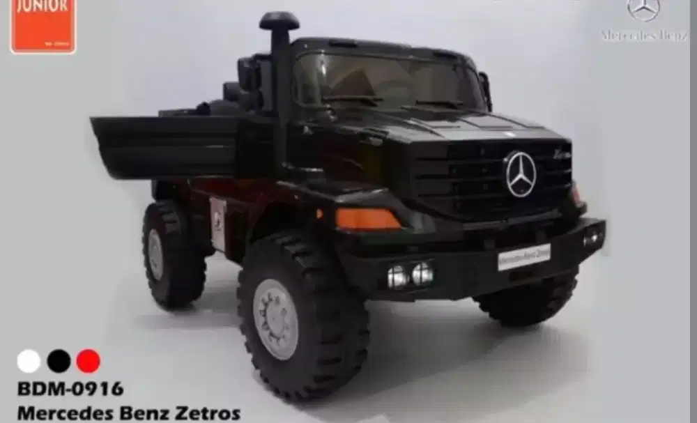 Mobil aki anak Mercedes-Benz