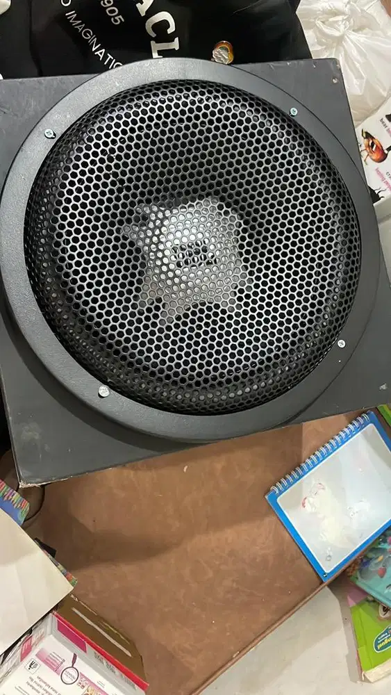 Sub Woofer JBL GT5 12 (Single) original dengan box kayu