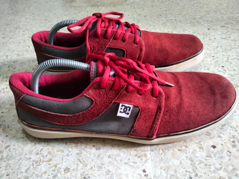 Sepatu DC USA original size 43