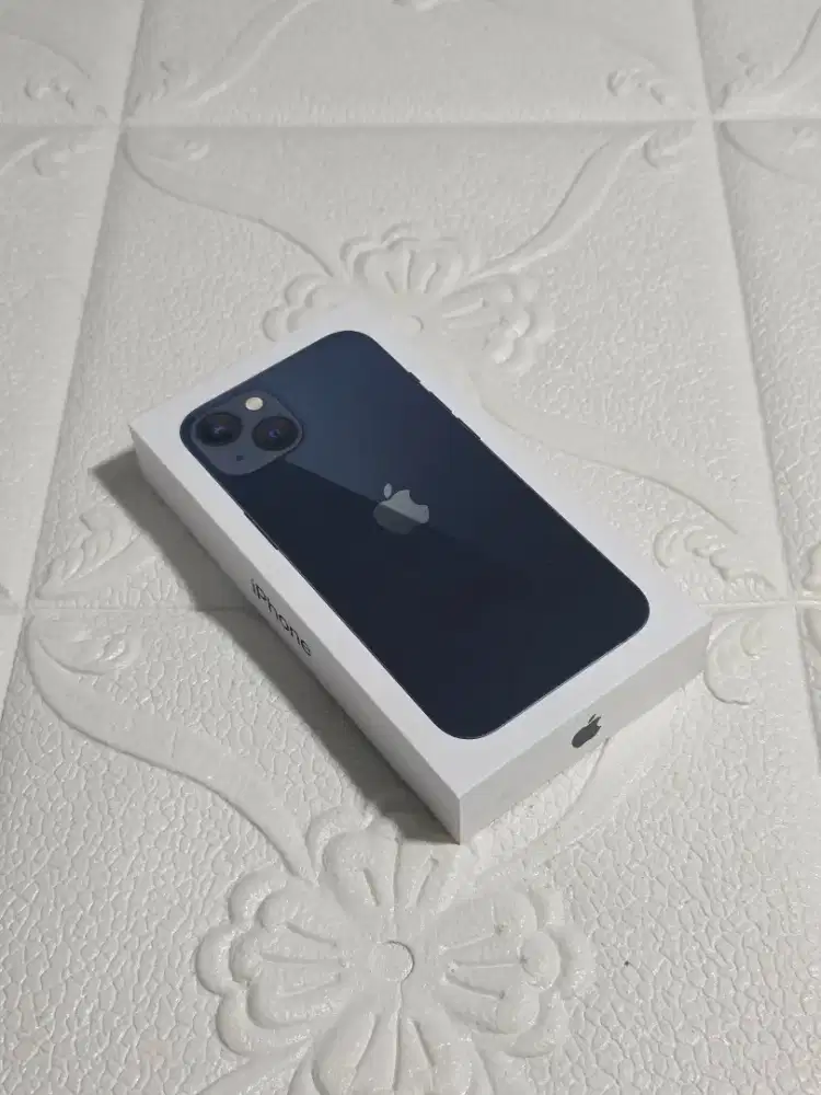 Baru iPhone 13 128 Gb Black iBox