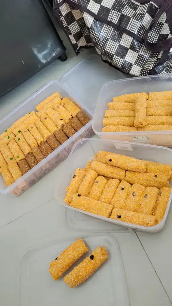 LOWONGAN PEMBUAT & JAGA STAND RISOLES