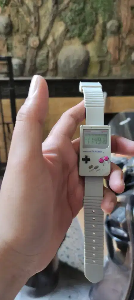 JAM TANGAN VINTAGE GAME BOY