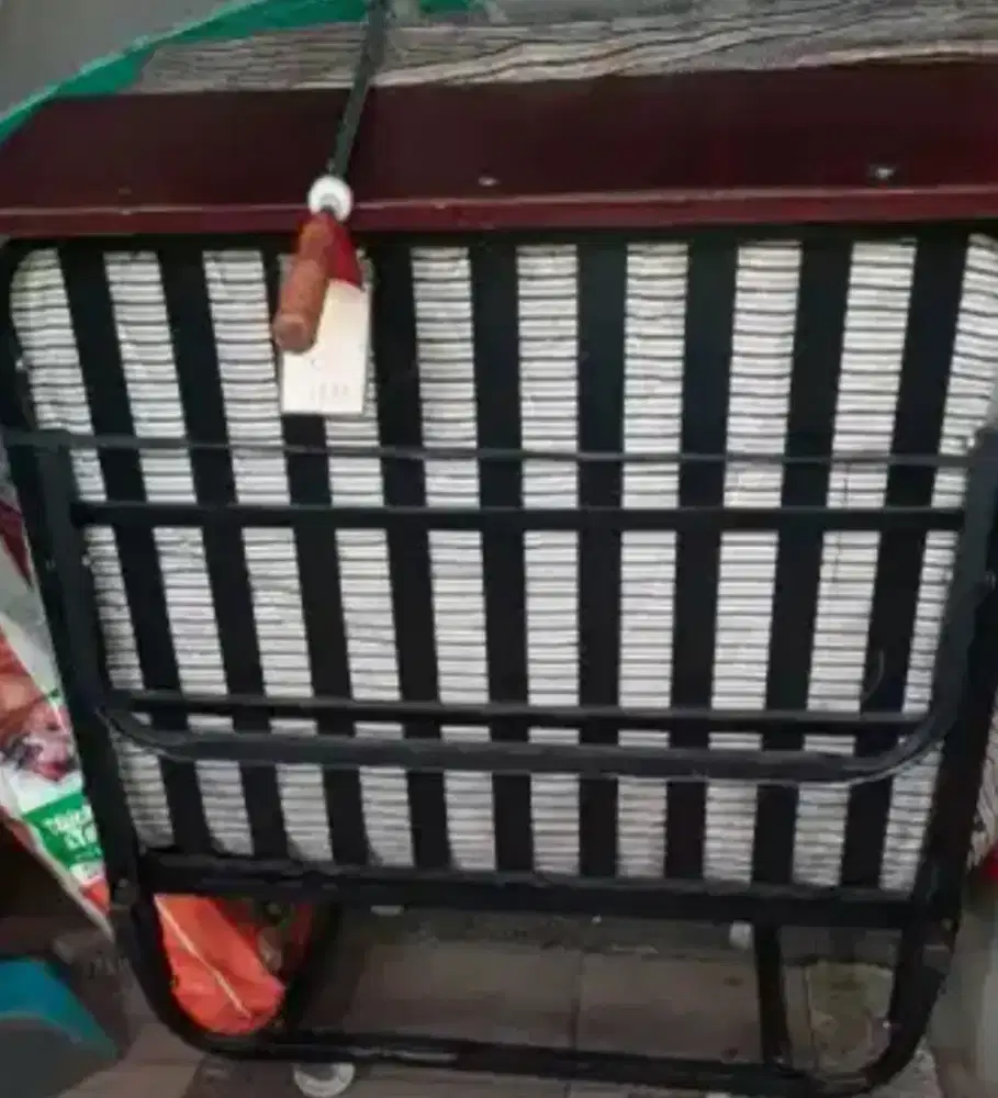 Ranjang lipat bagus kokoh