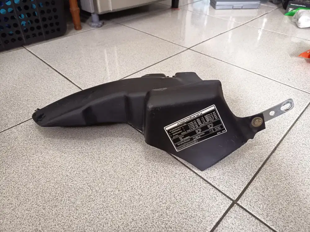 HUGGER AIR BLADE / SPAKBOR KOLONG MIO