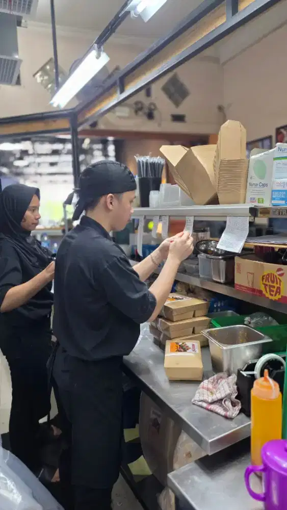 DIBUTUHKAN PEGAWAI DAPUR