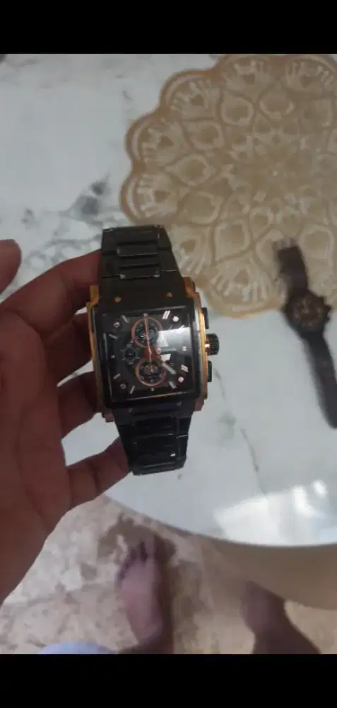 Expedition rose gold black rantai