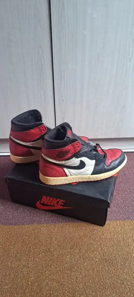 Sepatu Nike jordan high OG bred toe