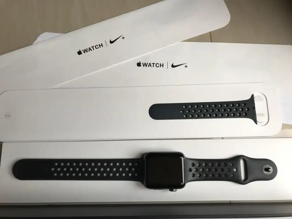 Apple Watch series 3 nike