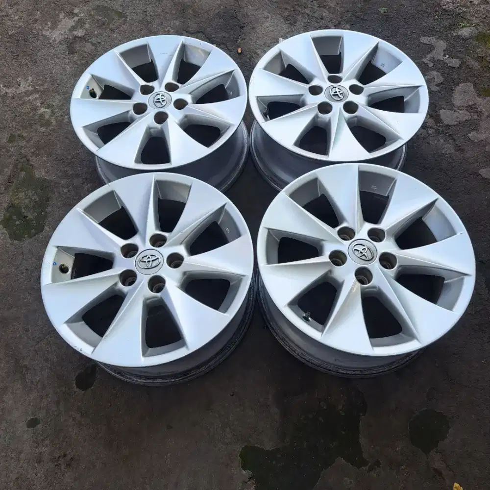 Velg mobil alphard ring 17 original cocok buat innova