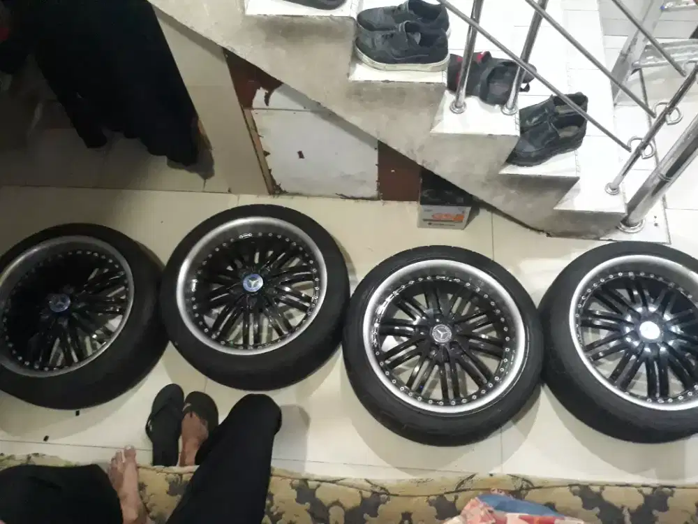 Velg & Ban Rim 18