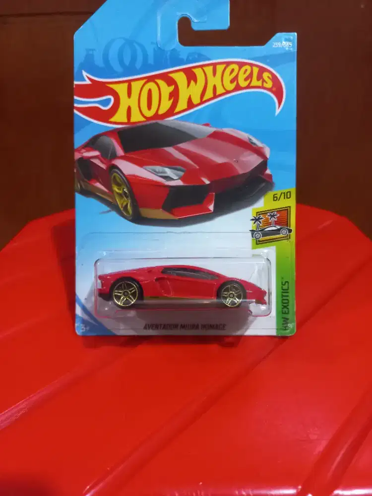 Hot Wheels Lamborghini Aventador Miura Homage HW Exotic