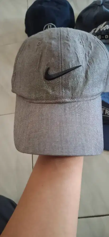 Topi Nikegolf abu2