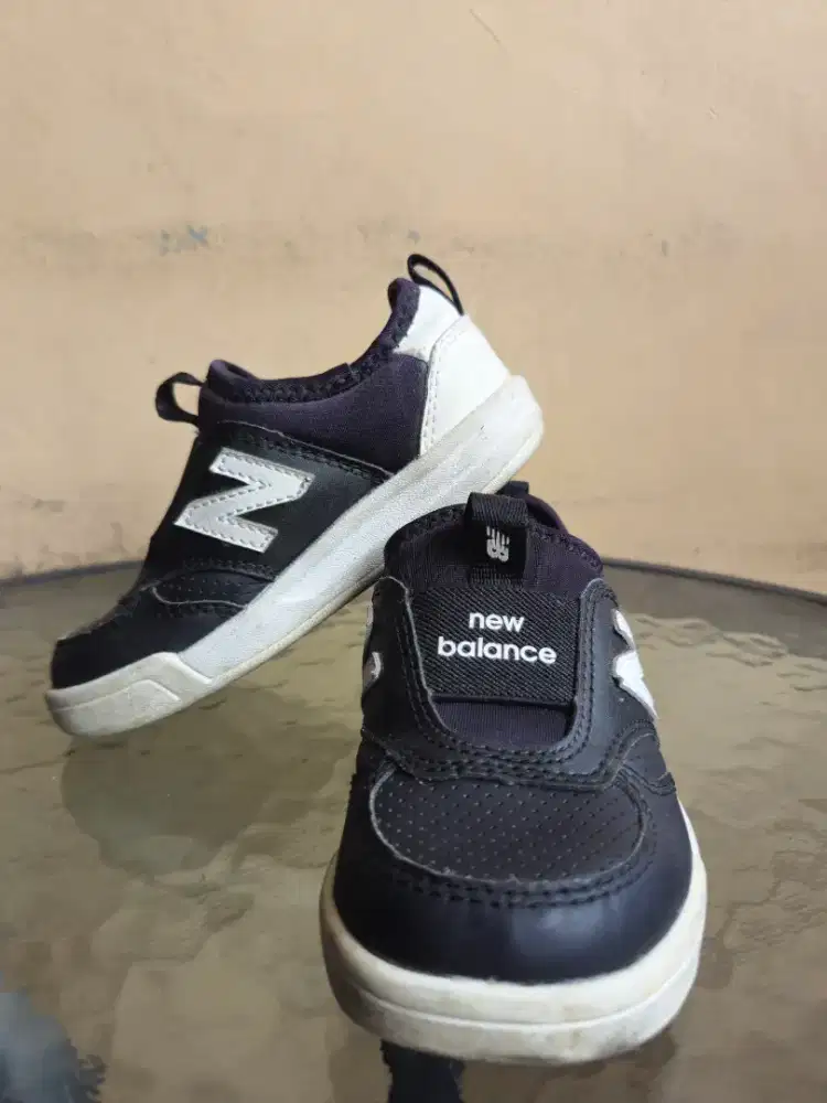 SEPATU ANAK NEW BALANCE ORIGINAL