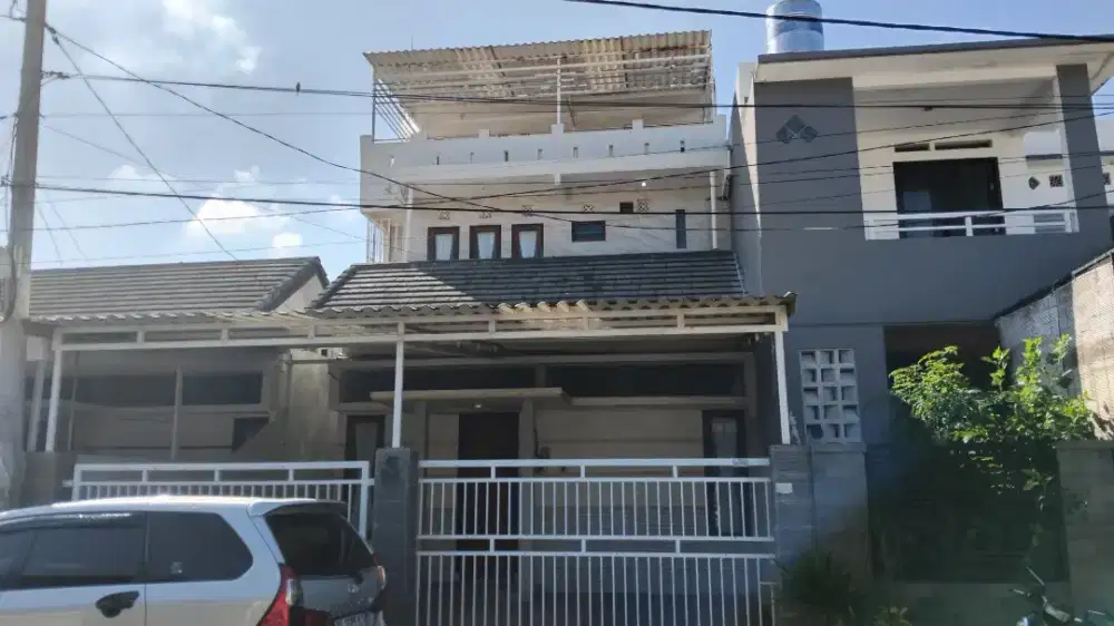 HARGA.  Murah RUMAH   LANTAI 3