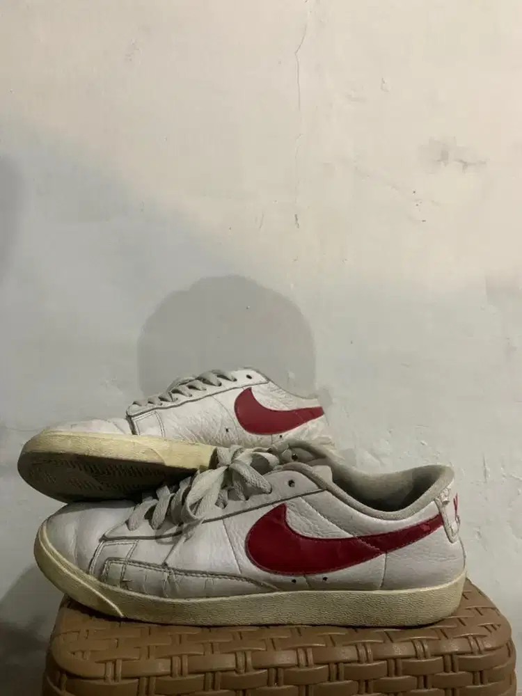 Dijual sepatu nike putih
