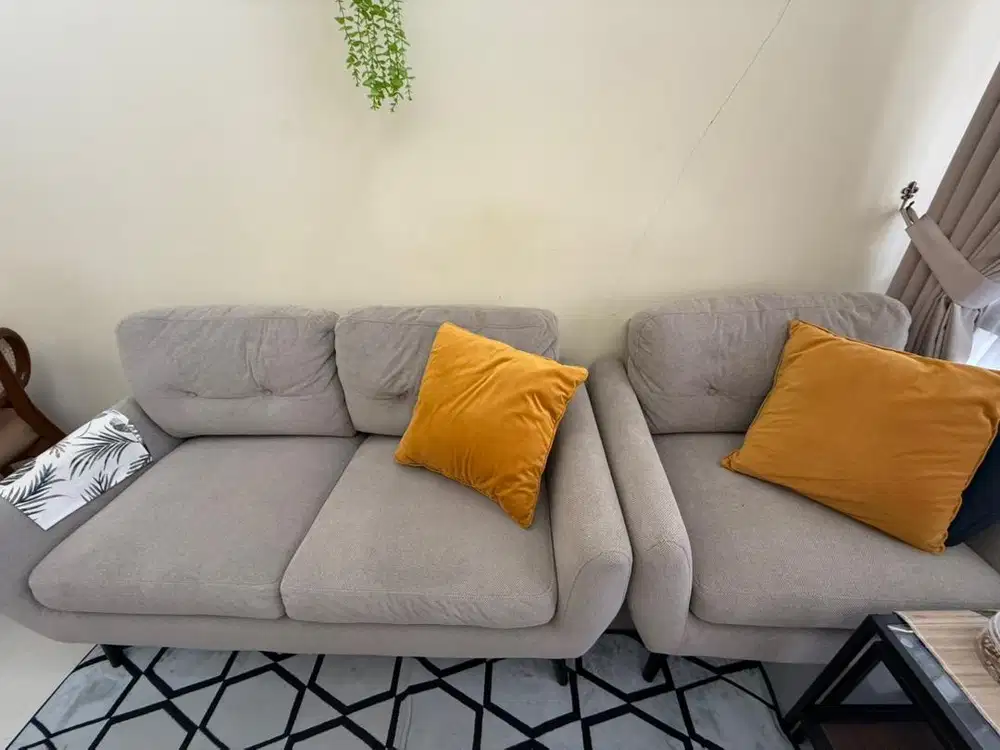 Sofa 2 sitter + 1 sitter Informa