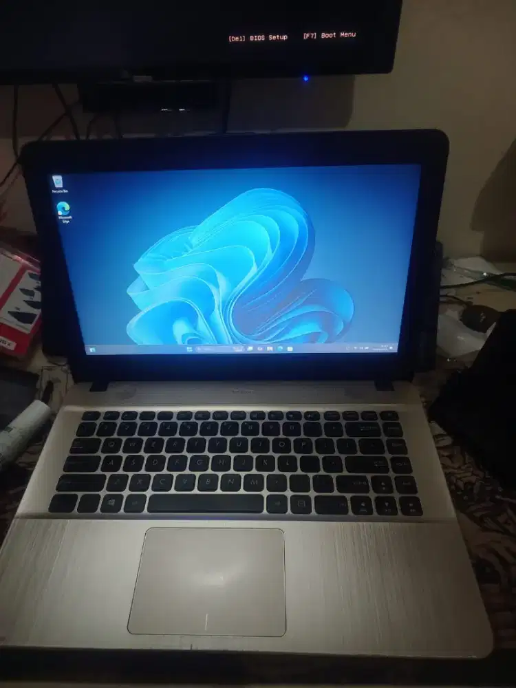 asus x441ba AMD 9 9425 Radeon 5