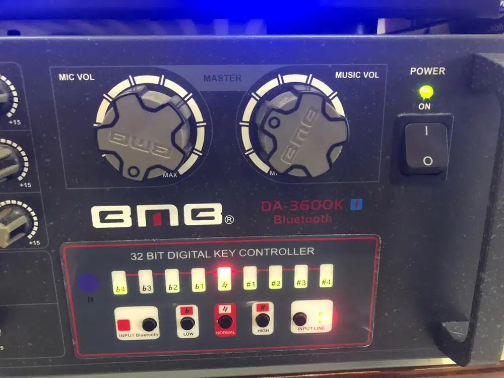 Jual set ampli BMB dan speaker