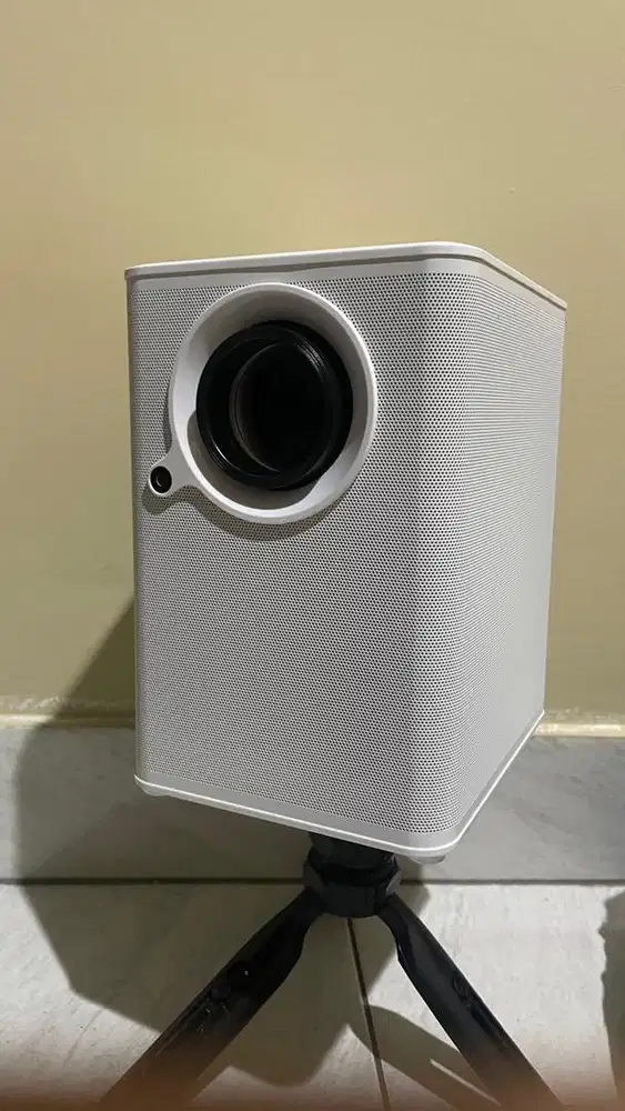 Mito projector P200 (bisa youtube, netflix dll$