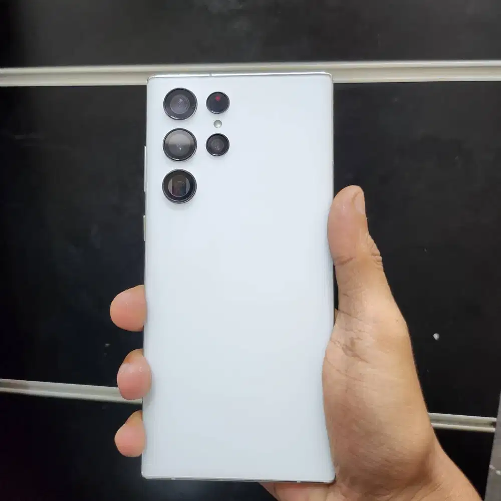 ss s22 ultr4a putih white mencari