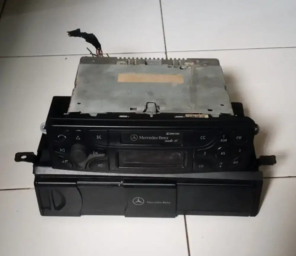 Head unit mercy w203