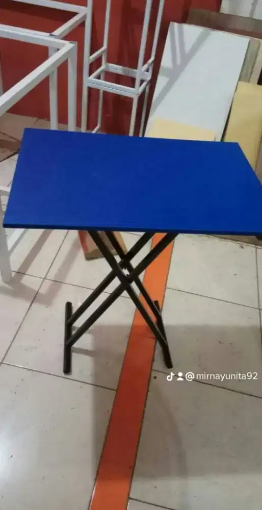 Meja lipat kecil ukuran 60*40*75