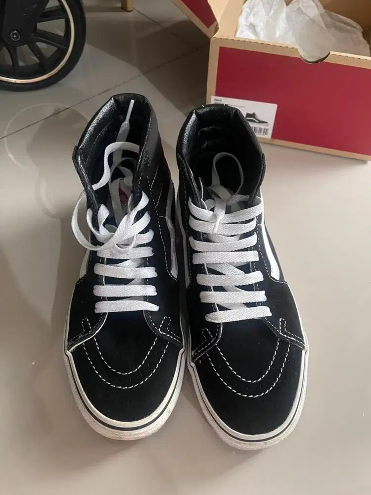 Dijual sepatu vans cewe orginal ukuran 37