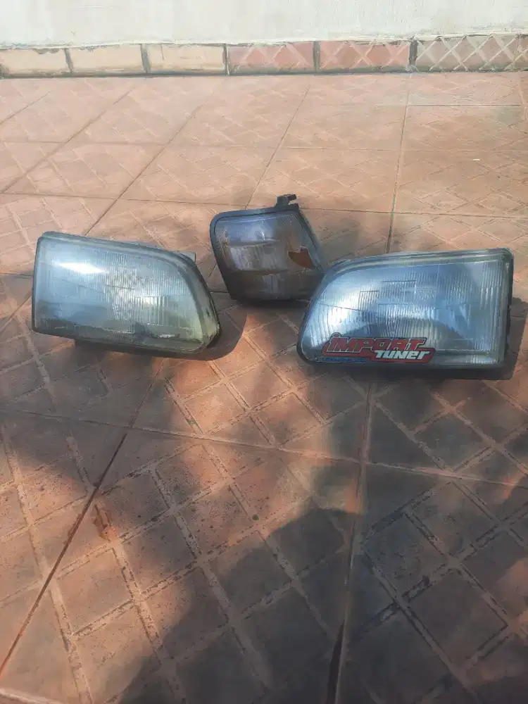 Lampu utama headlamp mobil starlet kapsul normal asli bekas