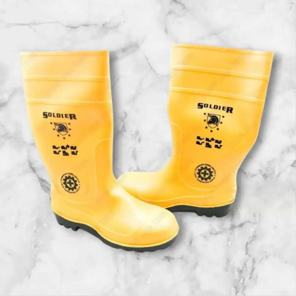 MURAH Sepatu Boot Karet Hitam Sepatu Proyek Safety Boots OLIQ WILMER