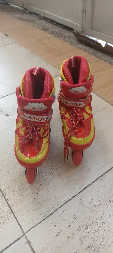 Dijual Sepatu Roda Anak