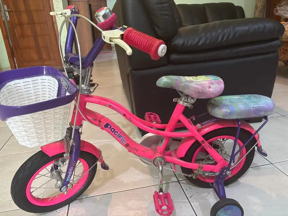 sepeda anak perempuan