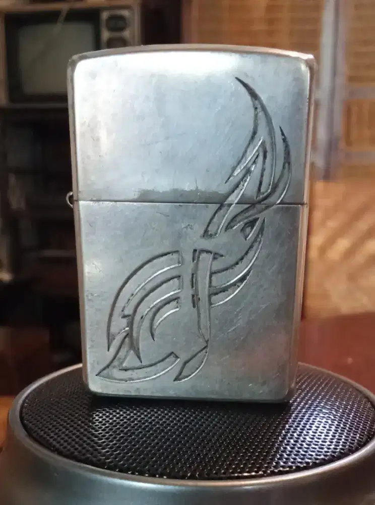 Korek Zippo Gravir Silver Tahun 2002 Original