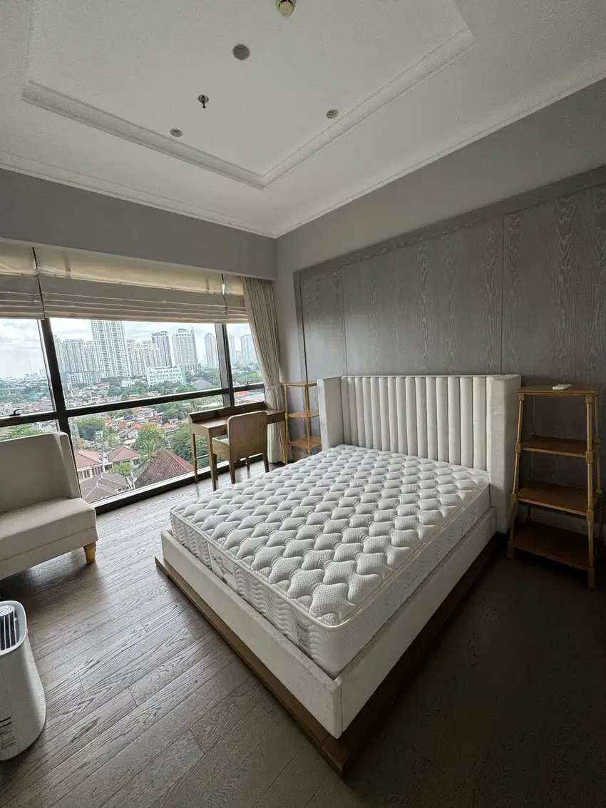 Disewakan Apartemen The Hamilton 3+1BR