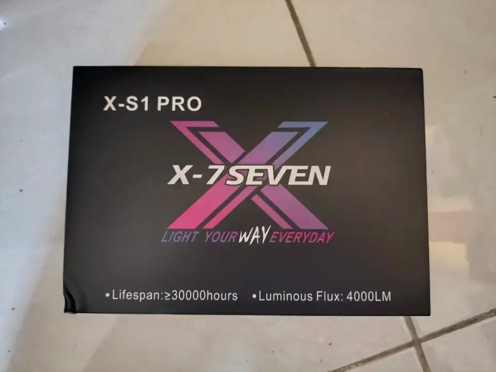 Lampu Sorot X-S1 Pro (1 pcs Warna Lampu Biru)