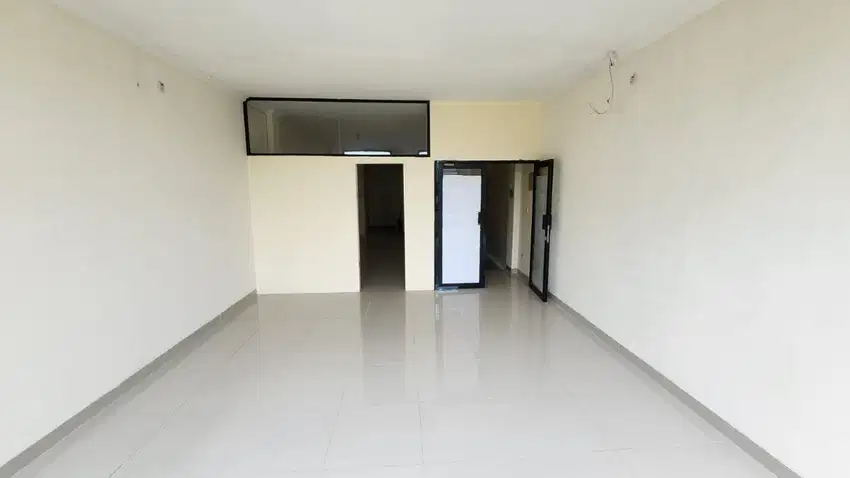 DIJUAL CEPAT RUKO HADAP JALAN STRATEGIS GREEN LAKE CITY